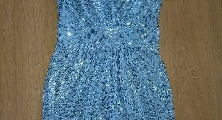 Plava haljina sa sljokicama